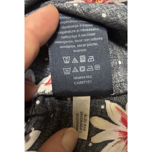 Tommy Hilfiger Womens 1X Button Down Blouse Navy Blue Floral Roll Tab Cotton - Picture 12 of 14